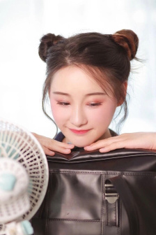女孩子的包子B型状